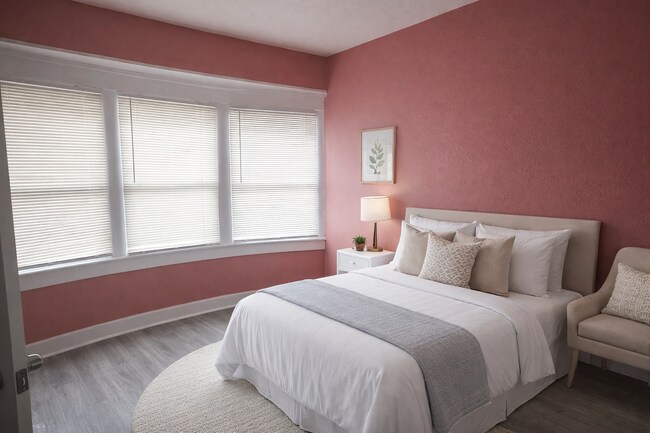 Building Photo - 2709 N College Ave