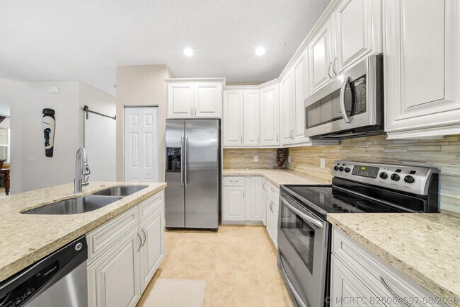 Building Photo - 5106 Heron Ct