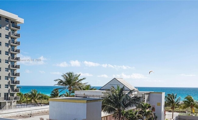 Building Photo - 9225 Collins Ave