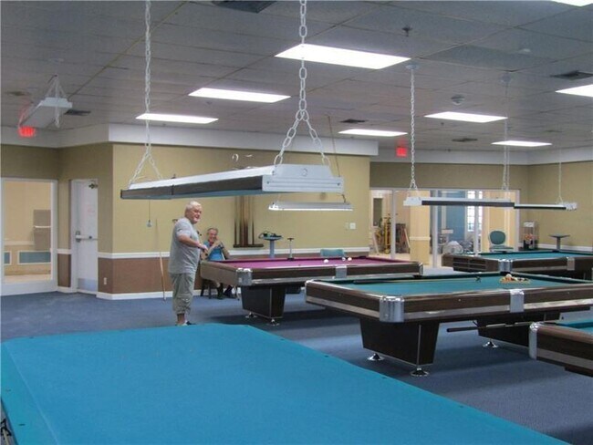 Building Photo - 161 Ventnor Dr