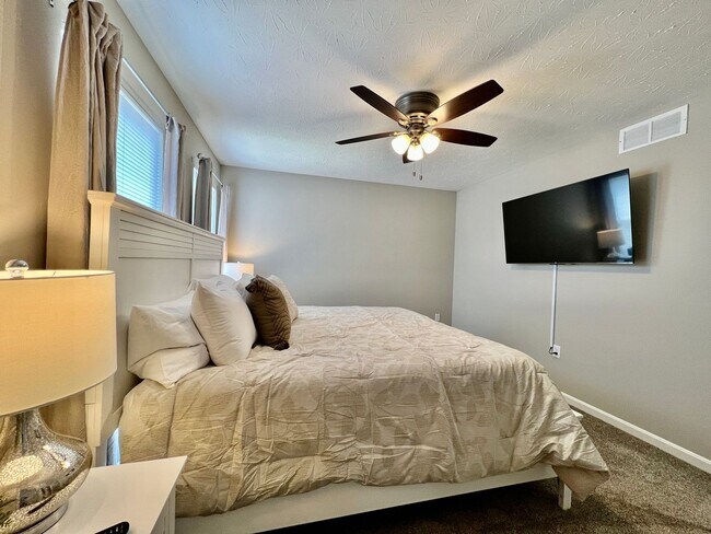 Building Photo - Brand New Home Walking distance to Spooky Nook