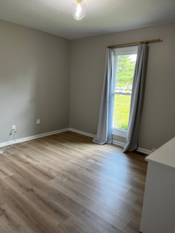 Building Photo - 3905 Carriage Hill Dr