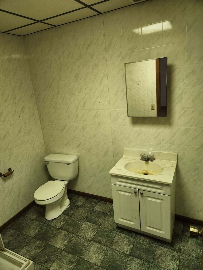 Building Photo - The Dentist Building