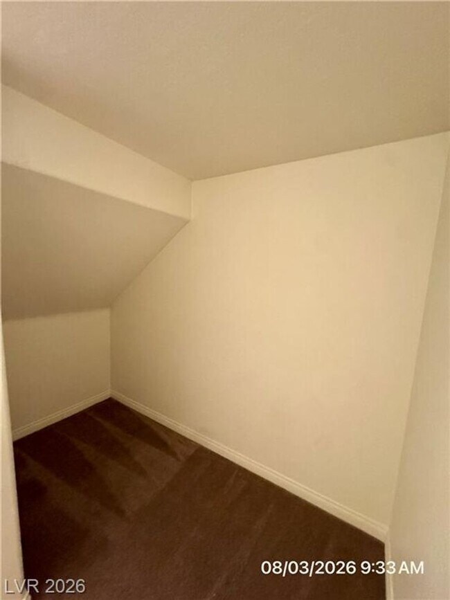 Building Photo - Beautiful 4BR Home with Huge Loft, Gourmet Kitchen & Covered Patio
