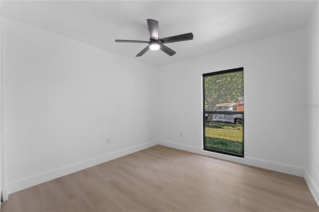 Building Photo - 607 Dunblane Dr