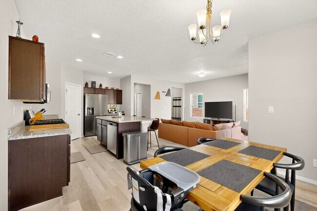 Building Photo - 9609 Sage Ranch Ct