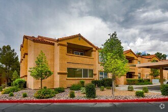 Building Photo - 2 Bed, 2 Bath 1st Floor Condo In West Las ...