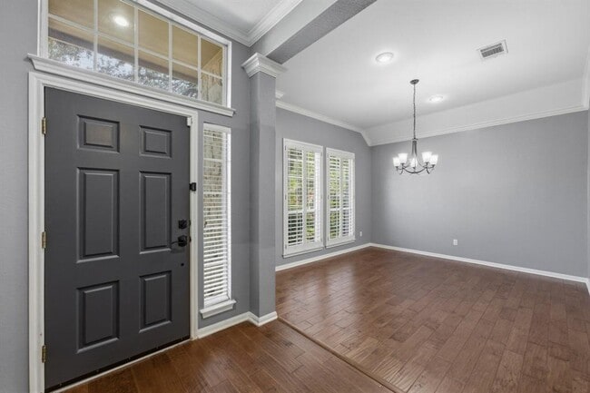 Building Photo - 6213 Mesa Grande Dr