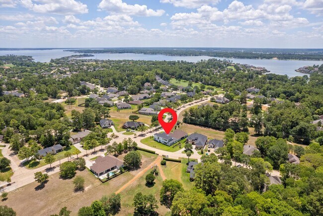 Building Photo - 114 Bentwood Dr