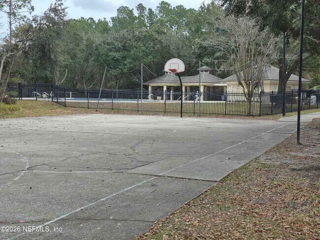 Building Photo - 1945 Millington Ln