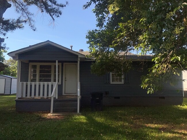 Primary Photo - Anderson Home for rent