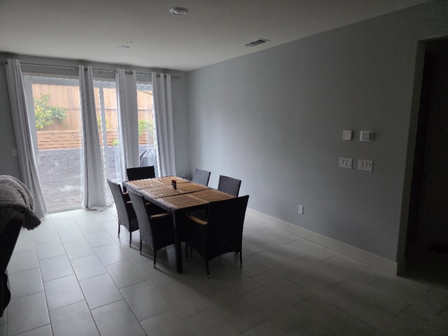 Building Photo - 2442 F St