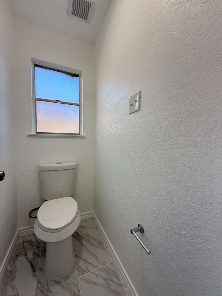 Building Photo - 4510 Briargrove St