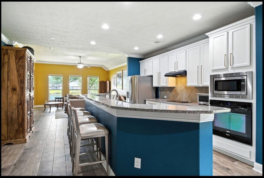 Kitchen - 25218 Lockspur Dr