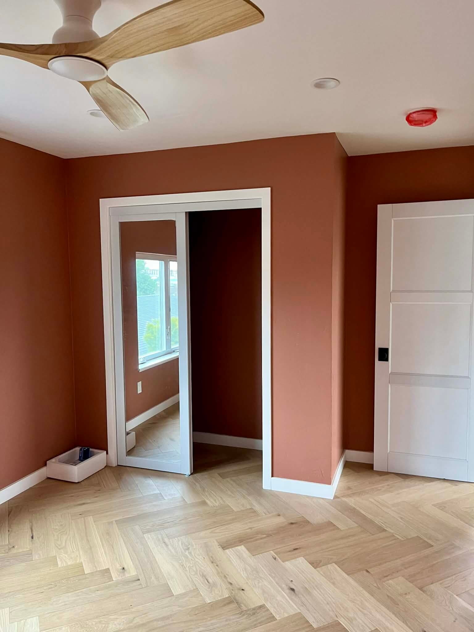 Building Photo - 550 Palm Ave