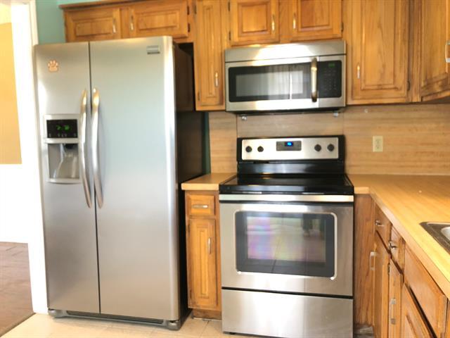 Building Photo - 2135 Cordoba Dr