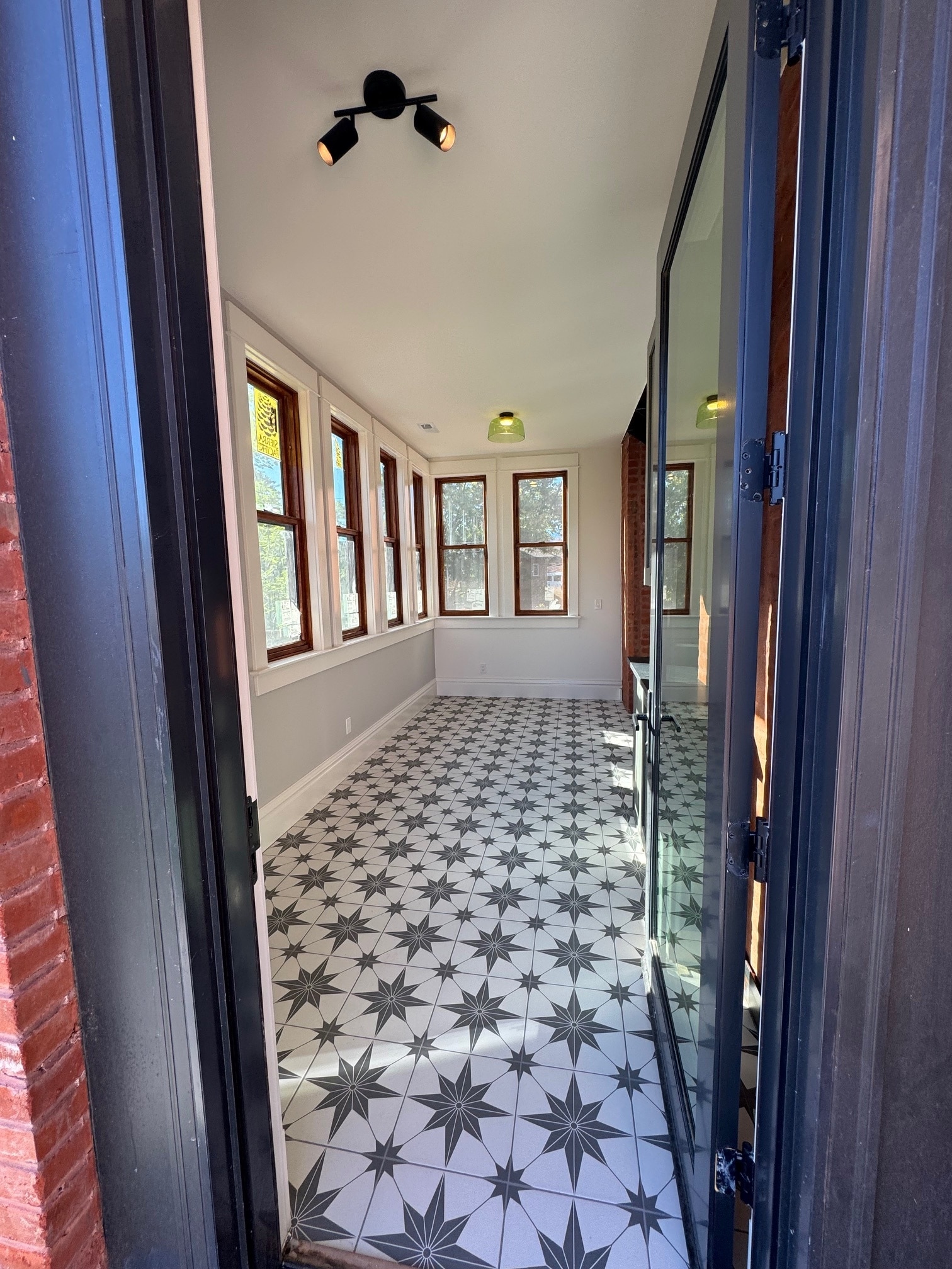 Kichen sunroom - 2635 W 33rd Ave