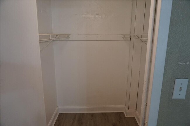Building Photo - 470 3rd St S