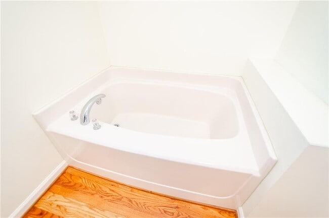 Building Photo - 3950 Chattahoochee Rd