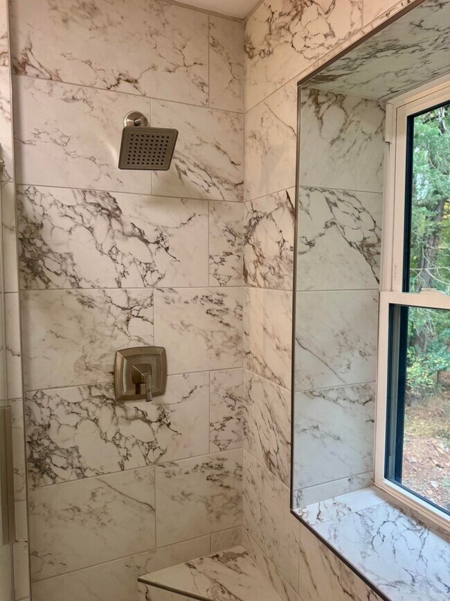 Building Photo - 2113 W Madison Ave