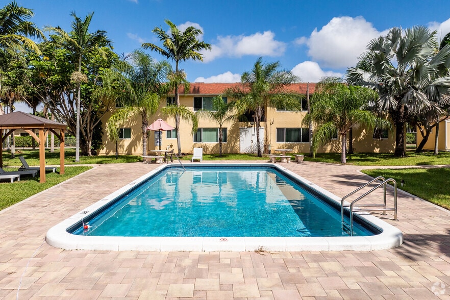 Pool - OCEAN PARK SOUTH APARTMENTS  2861 S. SEACREST BLVD  BOYNTON BEACH, FL 33435
