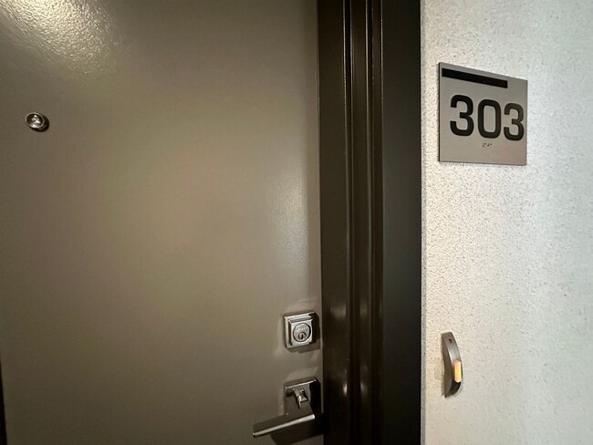 Interior Photo - kit692