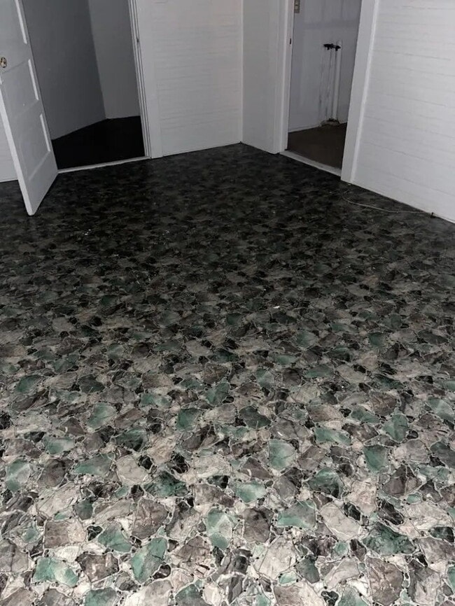 Building Photo - 3 Bedroom 1 Bathroom House in Union SC