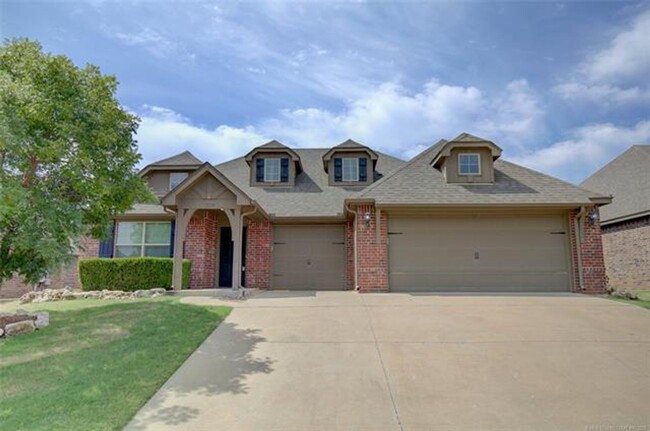 Primary Photo - ****NEW on Market***4 bedroom-one story-Ne...