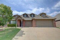 Building Photo - Spacious 4 Bed | 2 Bath | Large backyard | Bixby