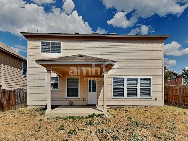 Building Photo - 1027 Canadian Goose