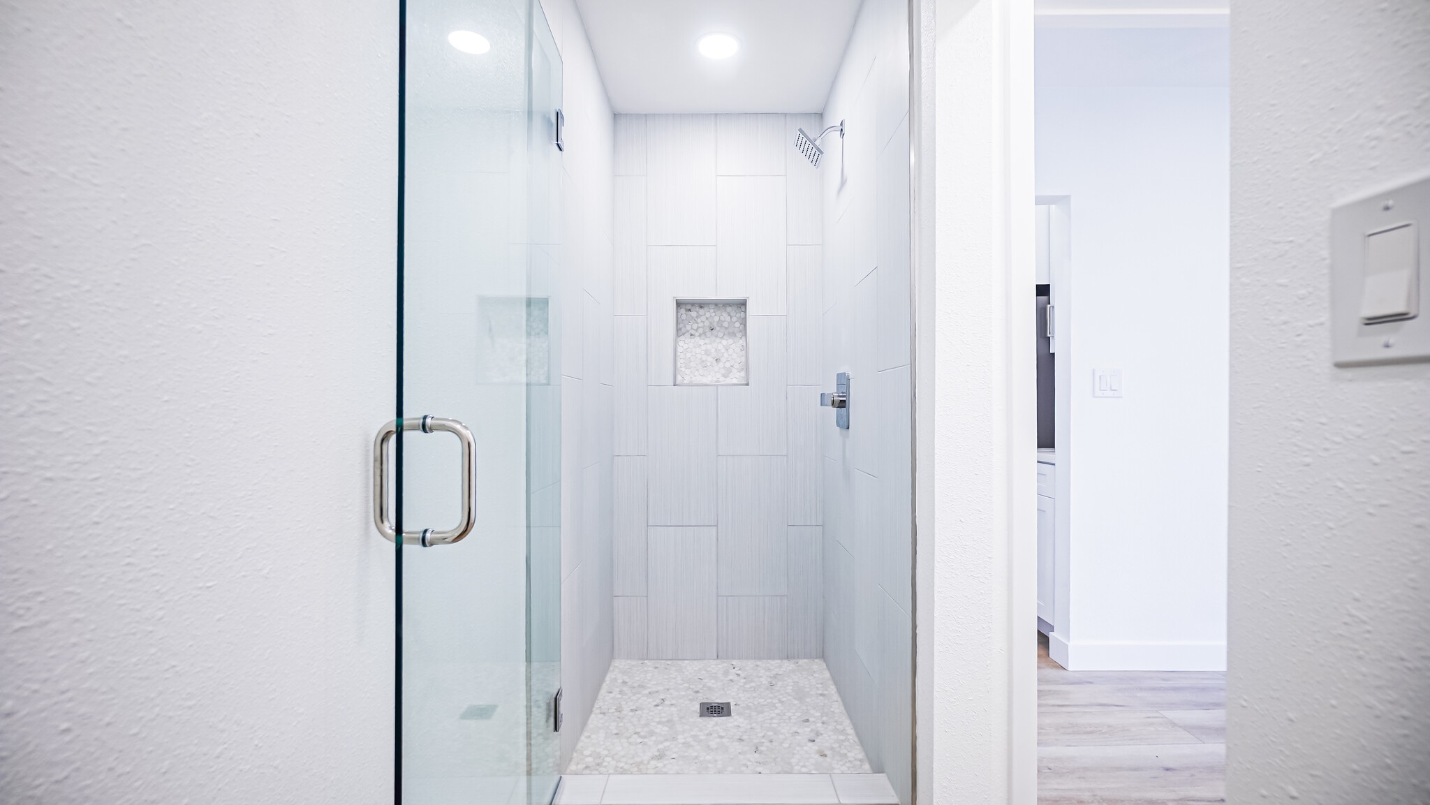 Building Photo - 2065 Ivar Ave