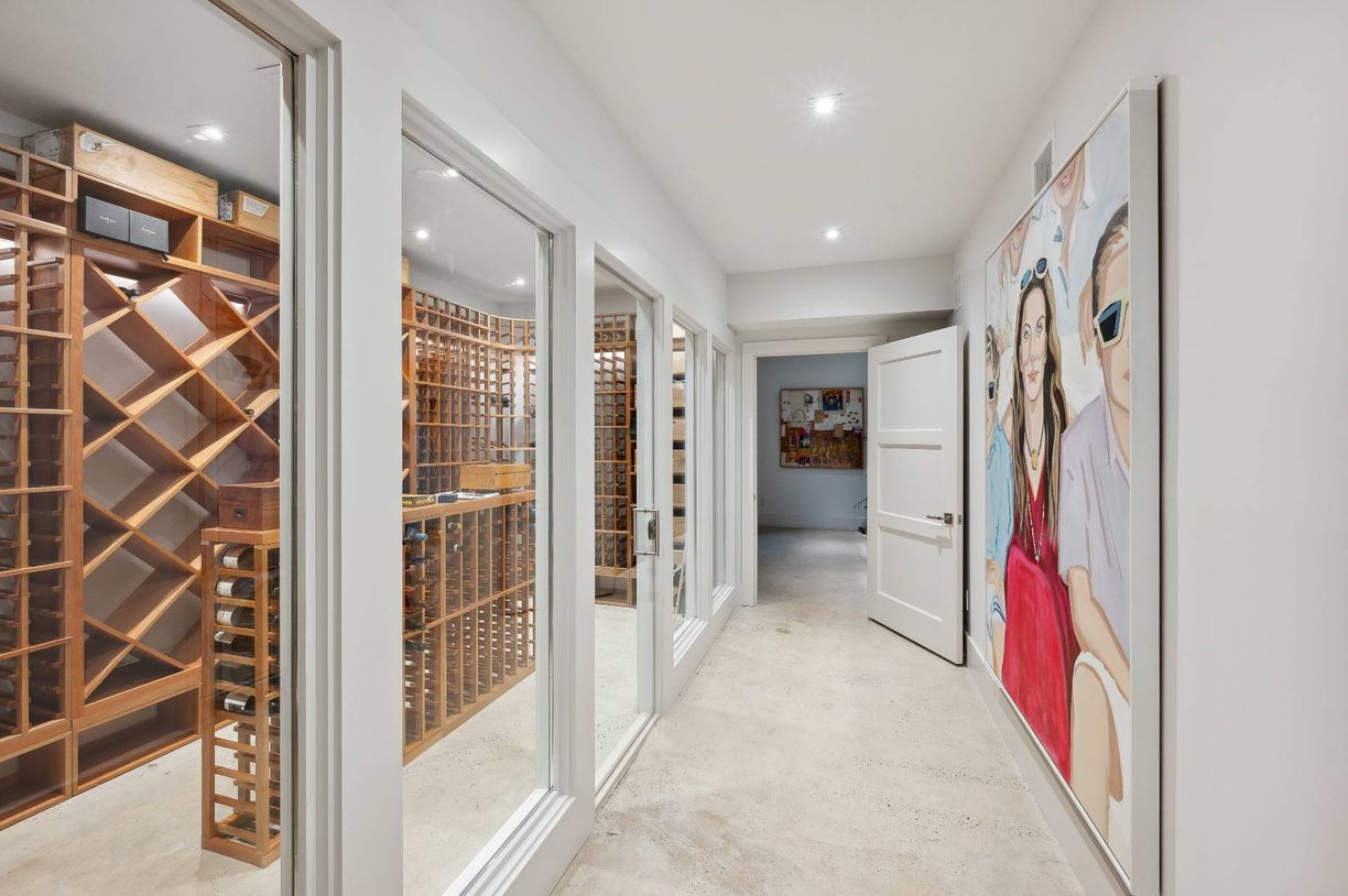 Building Photo - 50 Mecox Bay Ln