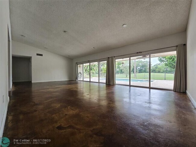 Building Photo - 10134 Boca Woods Ln