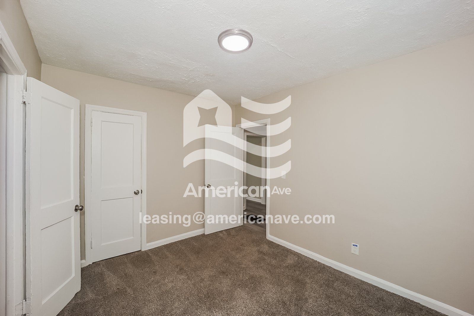 Building Photo - 2711 King St