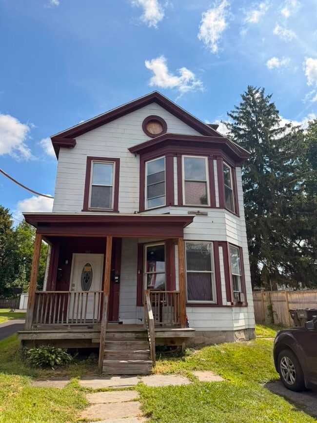 Building Photo - 112 2nd Ave