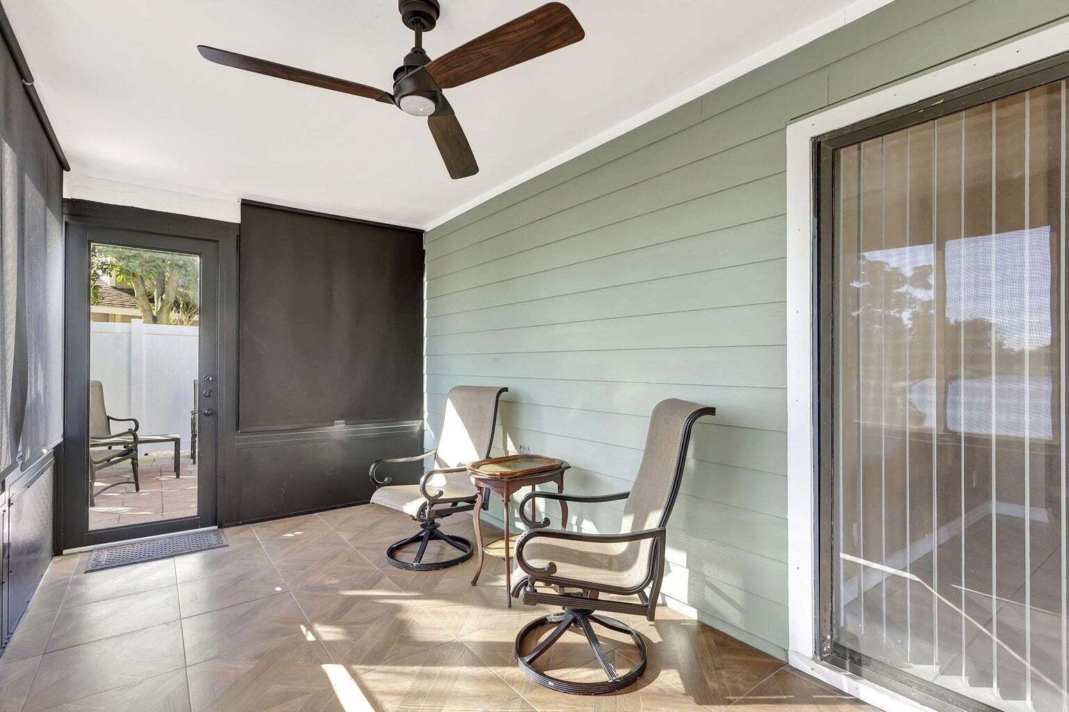 Building Photo - 602 Lakewood Dr