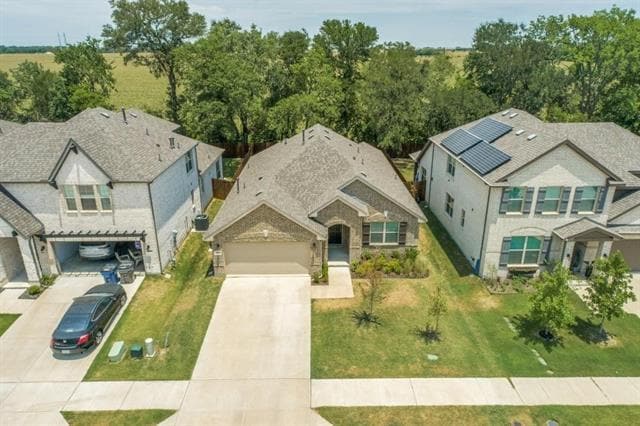 Building Photo - 2911 Teak Dr