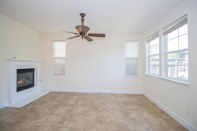 Building Photo - 4 Bedroom 3 Bathroom House | AMSI | Alexandr Metlinski