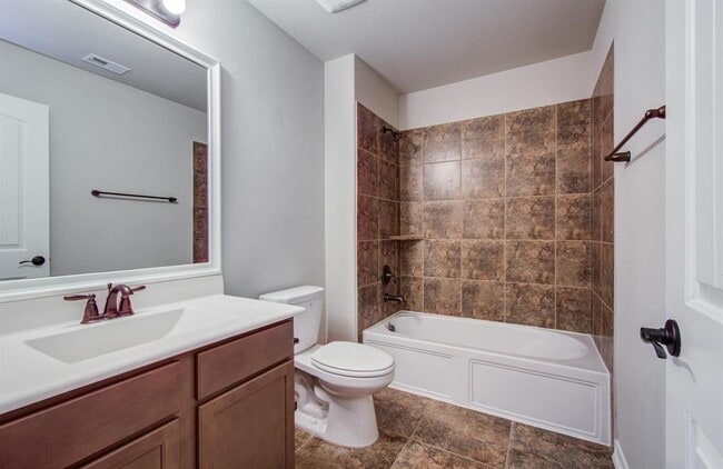 Building Photo - 3511 Christopher Dr