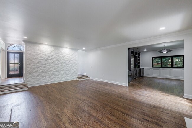 Building Photo - 459 Atlanta Country Club Dr