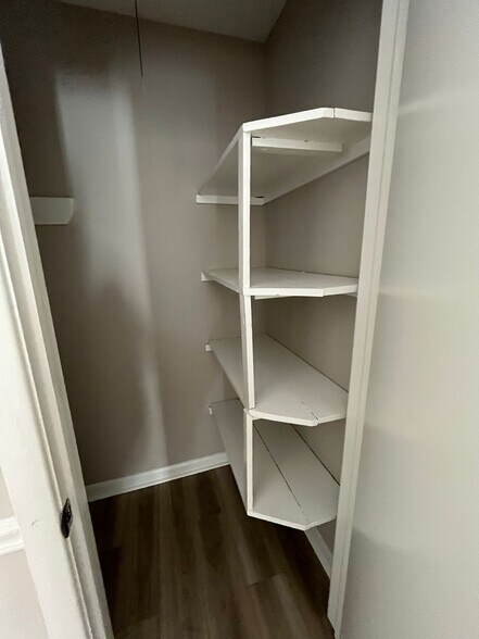 Building Photo - 1978 Goshen Rd