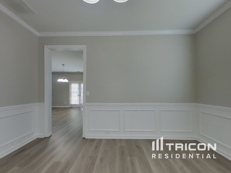 Building Photo - 3751 Lanier Dr