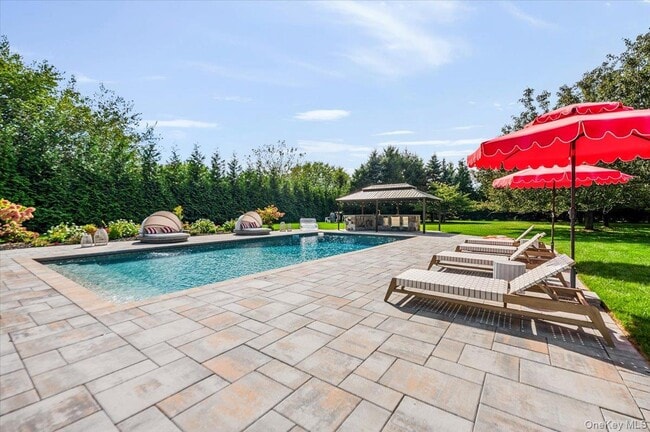 Building Photo - 525 Rocky Point Rd