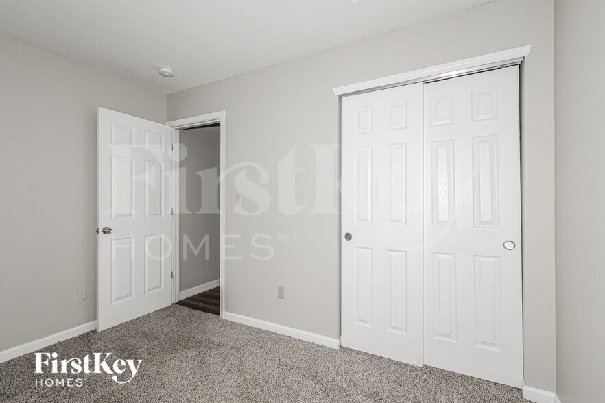 Building Photo - 2287 Cedarmill Dr