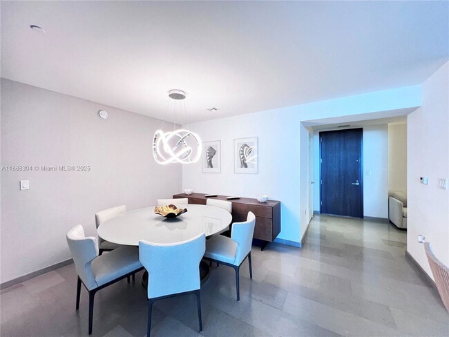 Building Photo - 68 SE 6th St