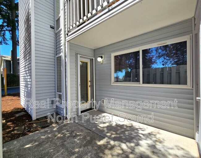 Building Photo - 7017 210th St SW