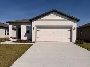 Building Photo - 3255 Carnation Ave