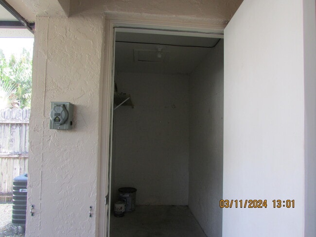 Building Photo - 1128 Mary Joye Ave