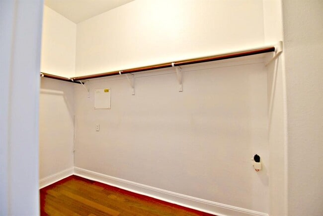 Building Photo - 679 Rusk Rd