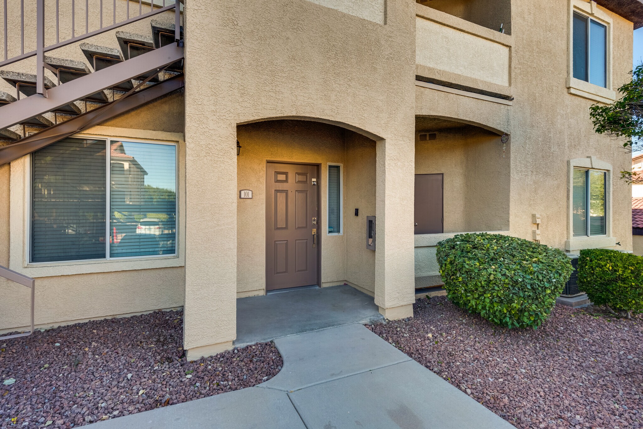 Building Photo - 3475 Cactus Shadow St